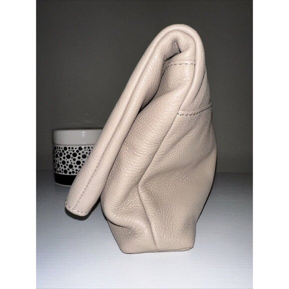 Etienne Aigner Bombe"A" Clutch Handbag Tan Leather New - Picture 3 of 10